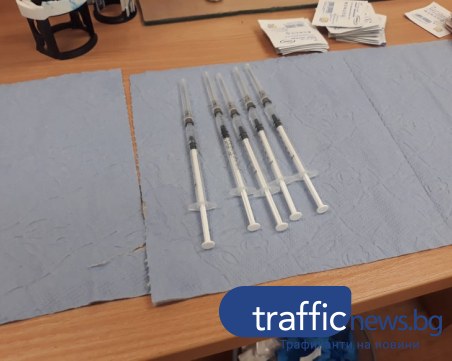 Арестуваха мъж, ваксинирал се 90 пъти в Германия