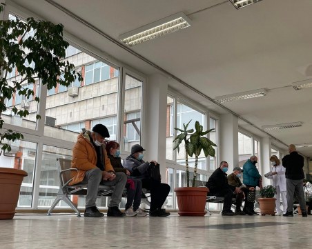 COVID кризата в цифри: 226 нови случая