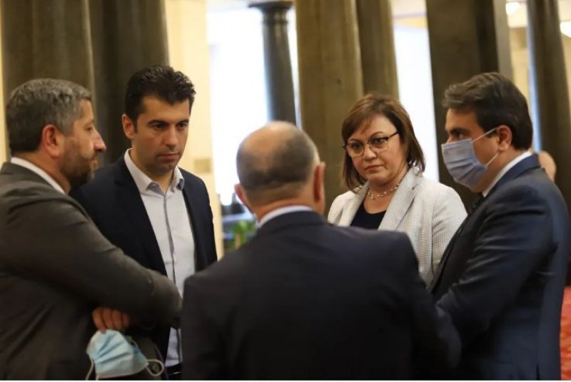 Спешен коалиционен съвет събра управляващите в неделния следобед. Обсъждат се