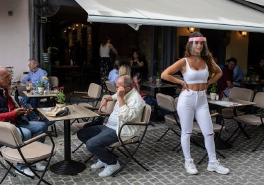 Гърция удължи срока на валидност на сертификатите за ваксиниране Срокът