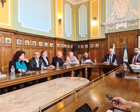 През смартфона: търсим съкровища в пловдивските музеи