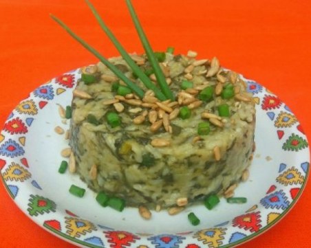 Пролетно ризото със зеленчуци и подправки