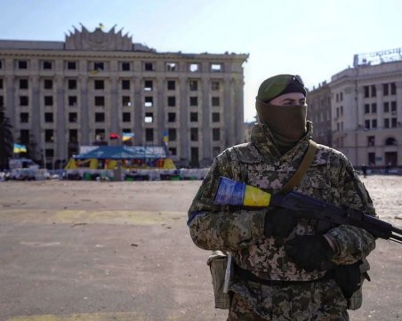 Русия към САЩ: Спрете да помпате Украйна със смъртоносни оръжия