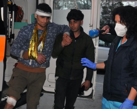 След катастрофата край Резово: Шестима остават в болница