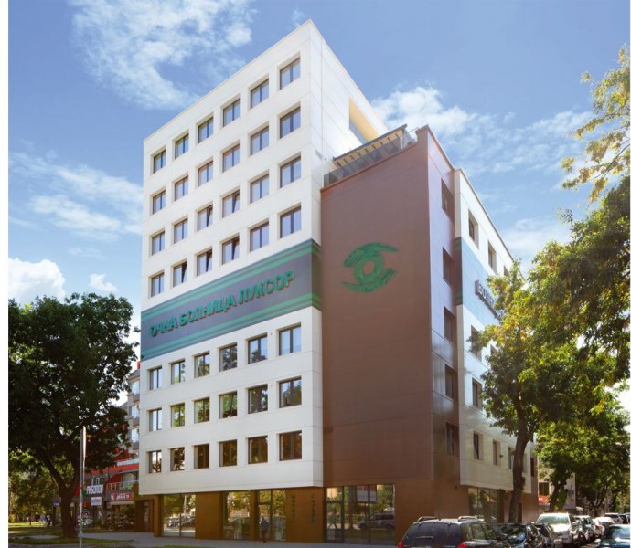 Двама министри идват за откриването на нова сграда на очна болница в Пловдив