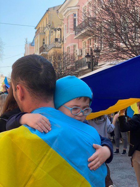 Мирно шествие и бдение в памет на жертвите на войната в Украйна тази вечер в Пловдив