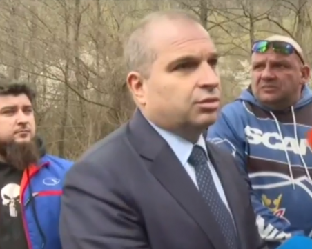 Министър Караджов: Шофьорите са като на война - отиват и не знаят дали ще се върнат