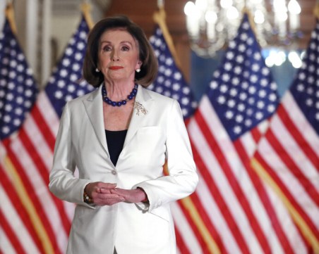 Нанси Пелоси е с COVID, била на събитие с Байдън без маска