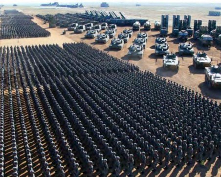 Прескочи ли Китай военната мощ на САЩ и защо американски експерти се тревожат за глобалния ред