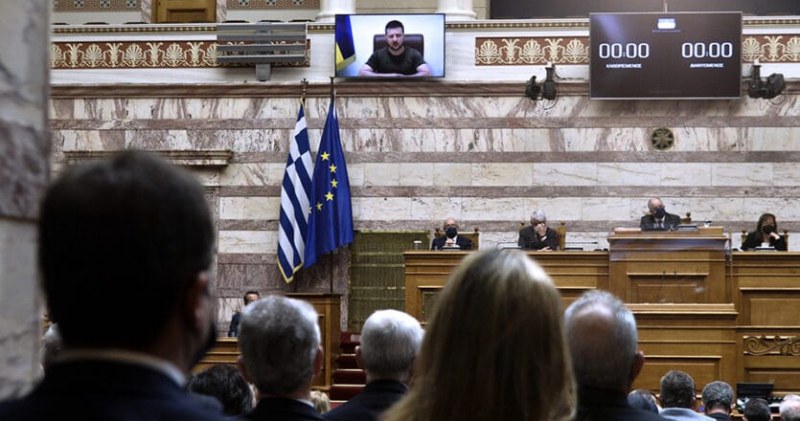 Зеленски пред гръцкия парламент: Тези, които шантажират Европа, винаги губят