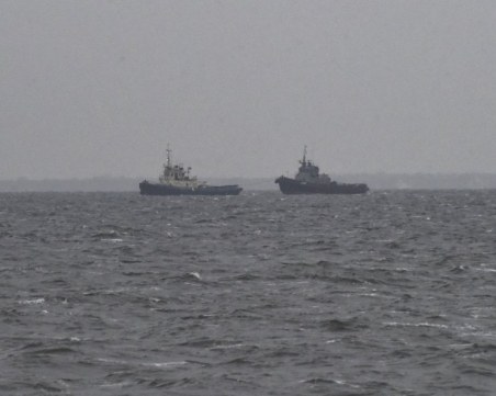 Български военни ще помагат с евакуацията на моряците от блокирания кораб в Мариупол