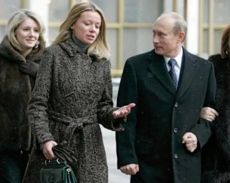 ЕС наложи санкции на дъщерите на Путин