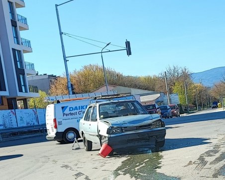 Катастрофа на Пещерско шосе преди минути
