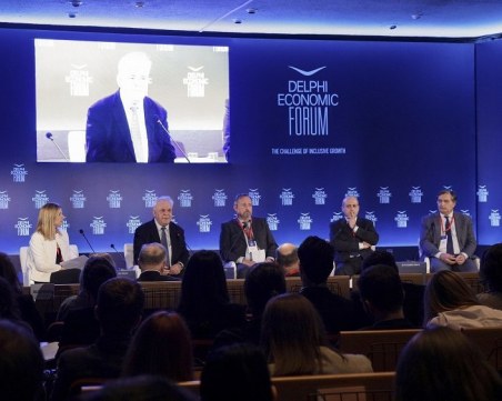 Кирил Петков ще участва в Седмия икономически форум в Делфи