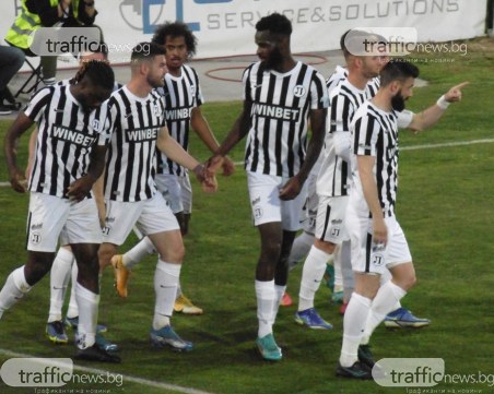 Преобразен Локомотив удари ЦСКА при завръщането на Бащата