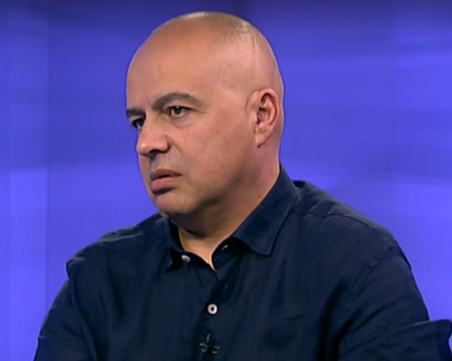 Георги Свиленски: БСП ще напусне коалицията, ако калашник или патрон замине за Украйна