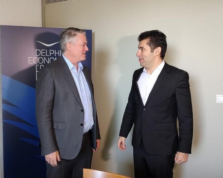 Премиерът: България очаква зелена светлина за присъединяване към ОИСР