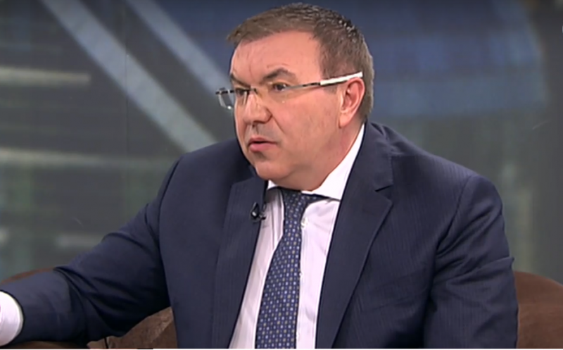 Проф. Ангелов: Ще има програмиран фалит на лечебни заведения