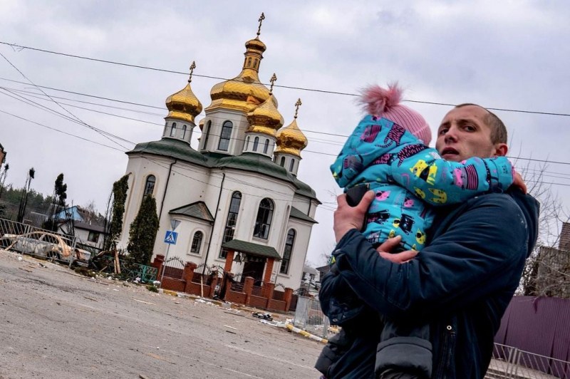 Десет хуманитарни коридора за евакуация на хора от Украйна са