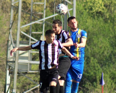 Дубълът на Локомотив измъкна точка от лидера Крумовград