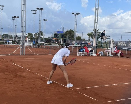 България загуби първия си мач на 