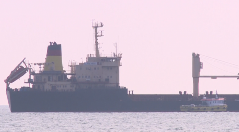 Външно: Блокираните моряци в Украйна не са похитени