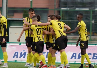 Дублиращият отбор на Ботев Пловдив завърши наравно 0 0 при визитата
