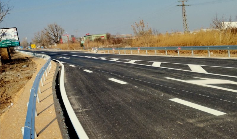 Хаос в АПИ! Ремонтират всички пътища в Пловдивско през договори, заклеймени от ПП, ДБ и БСП