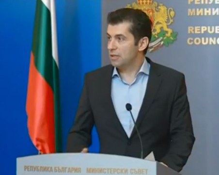 Евакуират част от българските моряци в Украйна