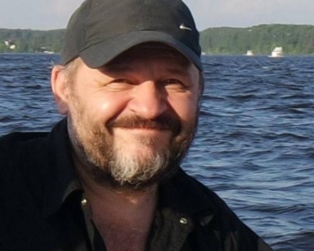 Известен руски карикатурист напусна Русия и се установи в България