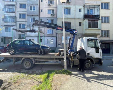 Продължава премахването на стари автомобили в 