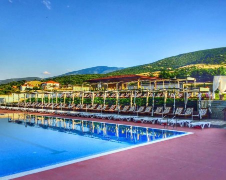 Продават на търг огромен спа хотел край Пловдив, цената му скочи драстично