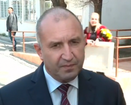 Радев: България беше шампион по невалидни бюлетини и спекулации по протоколите на СИК