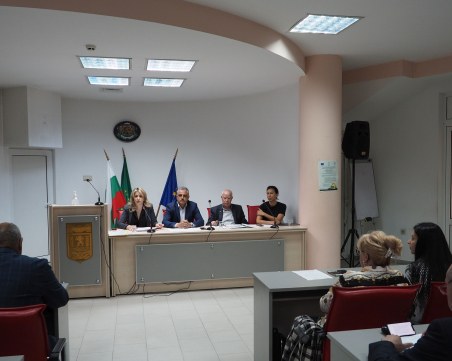 С мнозинство приеха бюджета на община 