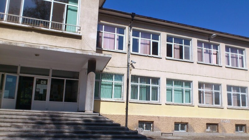 Родители ще играят в училищен двор в Коматево в знак на протест