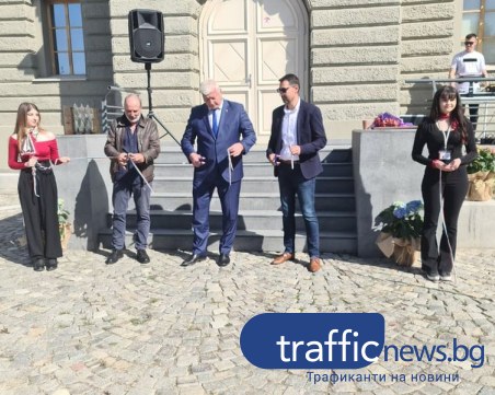 Обновената Градска галерия отвори врати за посетители