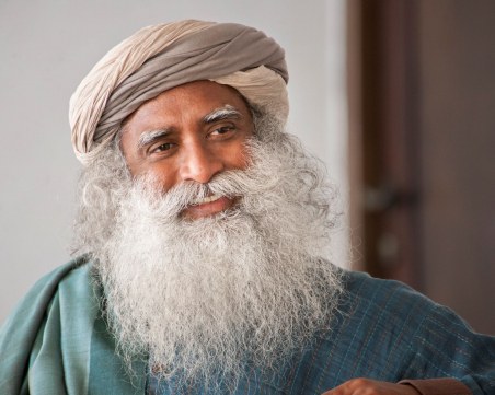 Духовният водач Садгуру идва в България