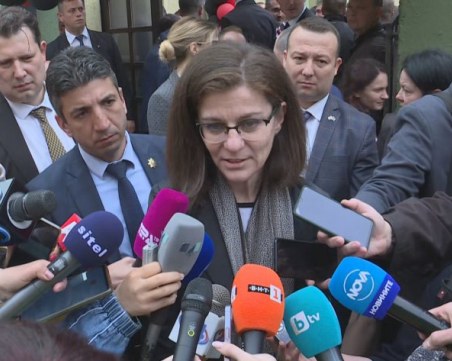 Теодора Генчовска: С премиера имаме еднаква позиция относно РСМ