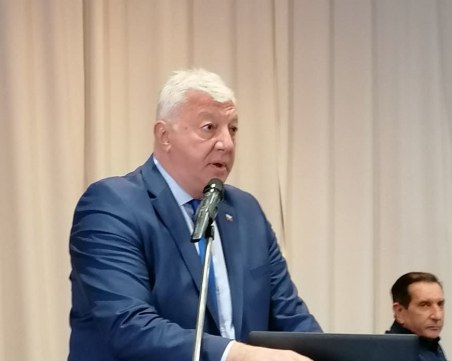 Зико на среща на НСОРБ: Държавата да подкрепи прехвърлянето на 2% от данъка общ доход към общините