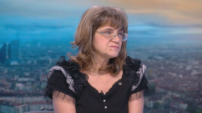Ангелова: Неяснотите около продължаването на делата след закриването на спецсъда са много