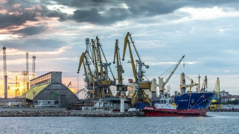 България забрани достъпа на кораби под руски флаг до всички свои пристанища
