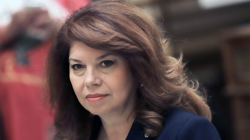 Йотова: Членството на РСМ в ЕС минава през отворения път с България