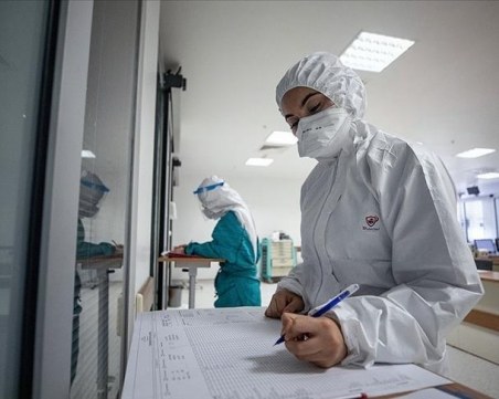 България регистрира само един починал от COVID-19 за първи път от миналото лято насам