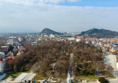Времето в Пловдив и днес ще остане студено за сезона Валежите