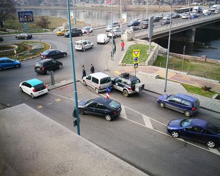 Кметът: Трафикът около Водната палата е ад, ще видите промяната като направим пробива