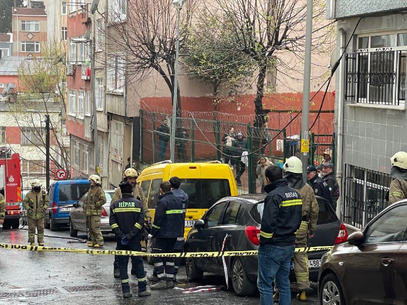 Експлозия в Истанбул, евакуираха четири сгради