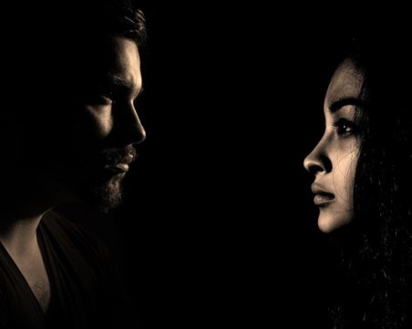 7 неща във връзката, които излизат на показ през трудни времена