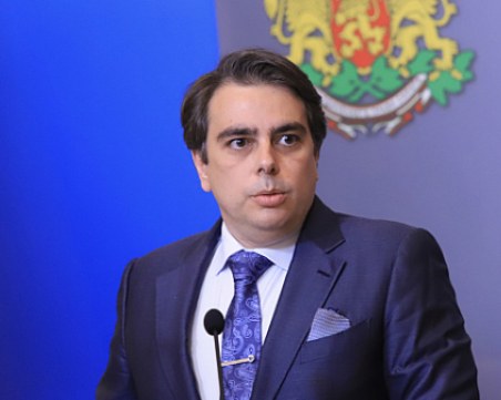 Асен Василев: България има най-евтиния бензин на колонка в ЕС