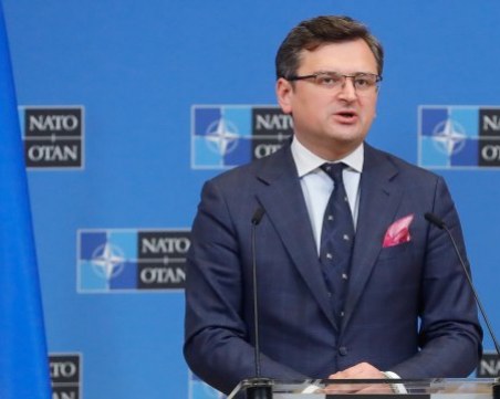 Кулеба в България: Борим се не само за родината си, но и за вас