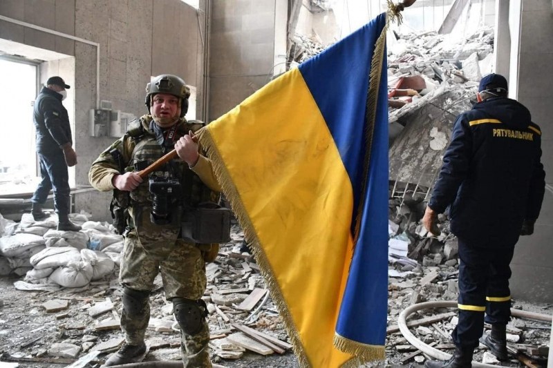 Москва предаде 60 войници и 16 цивилни на Украйна в